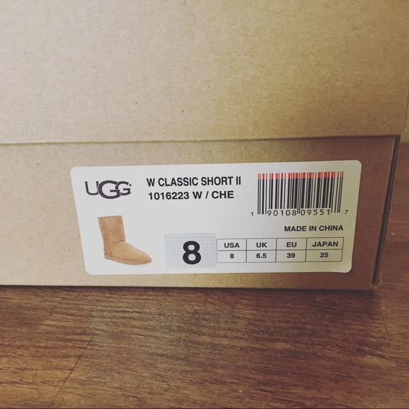 Ugg Winter Boots - Picture 7 of 8